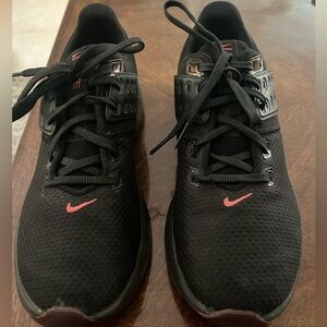 Women’s Air Bella Max TR4 Nikes